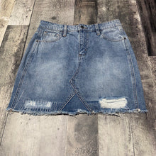 Load image into Gallery viewer, Buffalo blue jean skirt - Hers size 26
