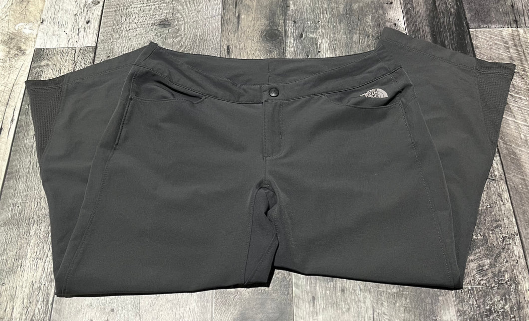 The North Face grey capris - Hers size 4