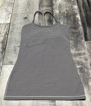Load image into Gallery viewer, lululemon grey/black tank top - Hers size 4
