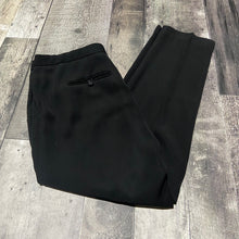 Load image into Gallery viewer, Theory black pants - Hers size 10
