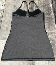Load image into Gallery viewer, lululemon black/grey tank top - Hers size 4
