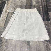 Load image into Gallery viewer, Eileen Fisher white skirt - Hers size XS
