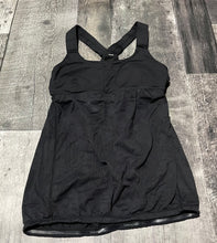 Load image into Gallery viewer, lululemon black tank top - Hers size 6
