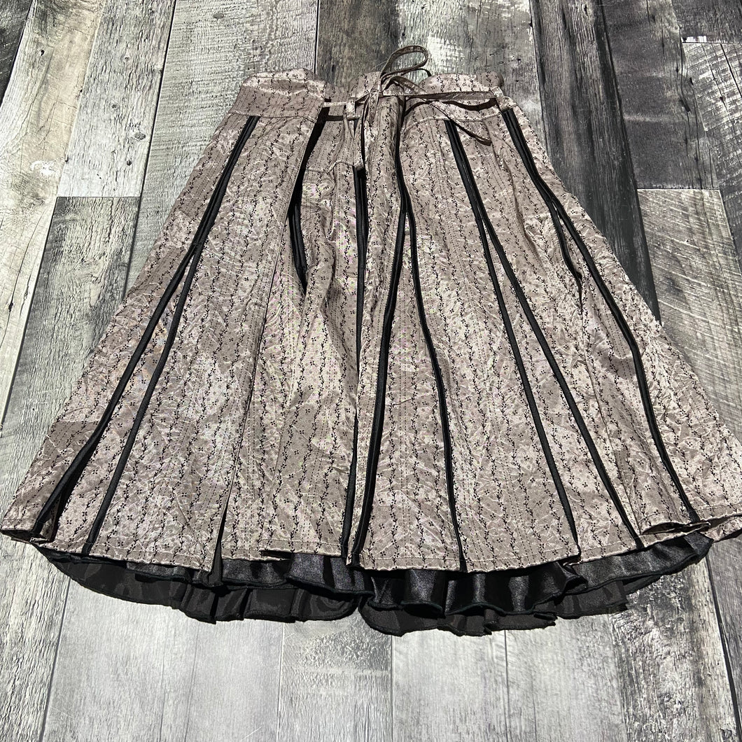 IAM.Eu brown/black skirt - Hers size 40