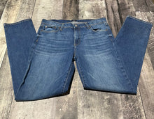 Load image into Gallery viewer, GAP blue straight leg jeans - Hers size 30 Tall
