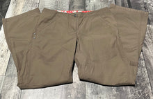 Load image into Gallery viewer, MEC tan pants - Hers size M
