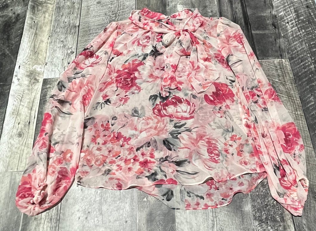 White House Black Market pink blouse - Hers size 8