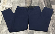 Load image into Gallery viewer, Babaton navy pants - Hers size 0
