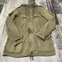 Load image into Gallery viewer, Talula green jacket - Hers size S
