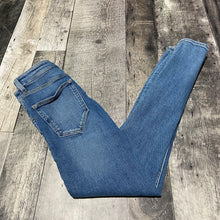 Load image into Gallery viewer, ZARA blue jeans - Hers size 2
