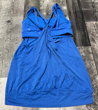 Load image into Gallery viewer, lululemon blue tank top - Hers size 6
