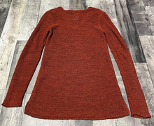 Load image into Gallery viewer, Contemporaine dark orange longsleeve - Hers size S
